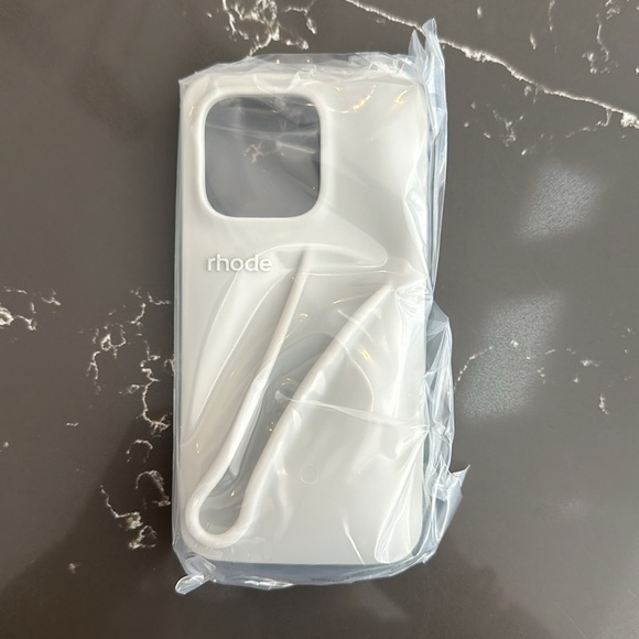 Rhode cellphone lip case BRAND NEW IN BOX - Picture 2 of 2